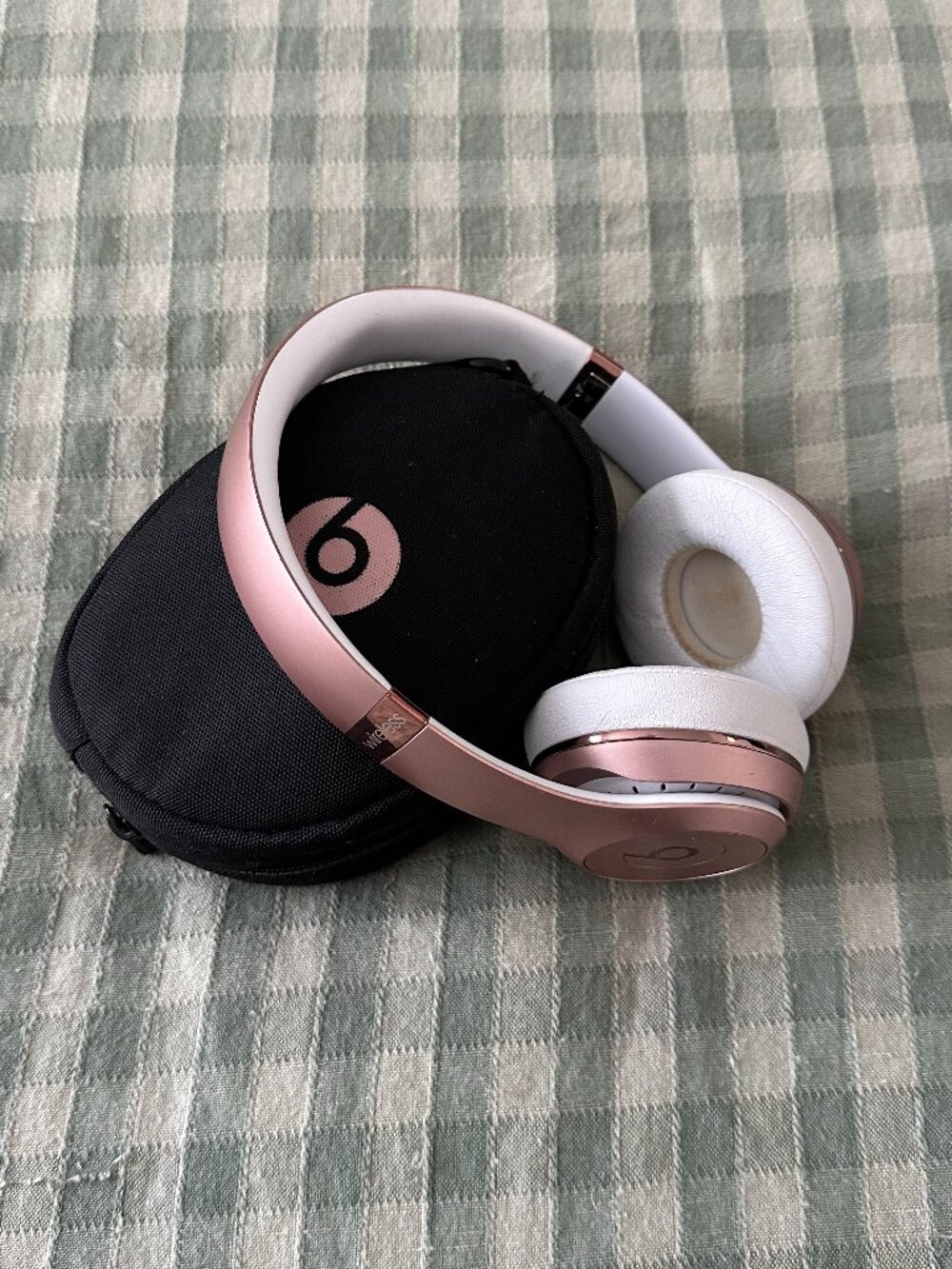 Rose Gold Beats - Working Condition